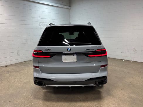 Used 2023 BMW X7 xDrive40i w/ Executive Package AWD/4WD image 8