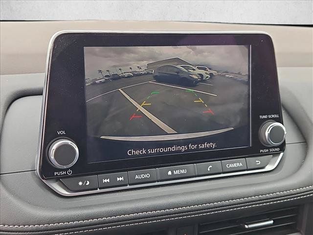 Used 2023 Nissan Rogue SV w/ SV Premium B Package FWD image 15