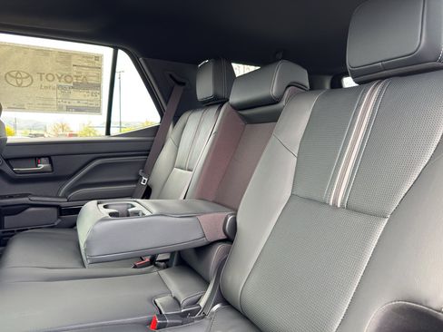 New 2026 Toyota 4Runner Limited AWD/4WD image 9