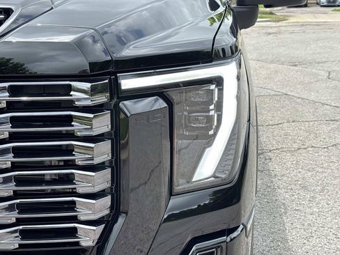 Used 2026 GMC Sierra 2500 Denali Ultimate AWD/4WD image 12