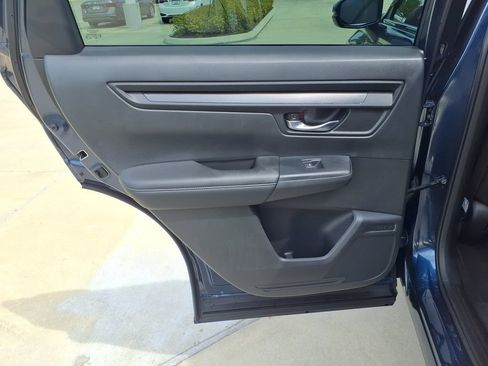 Used 2023 Honda CR-V LX image 13
