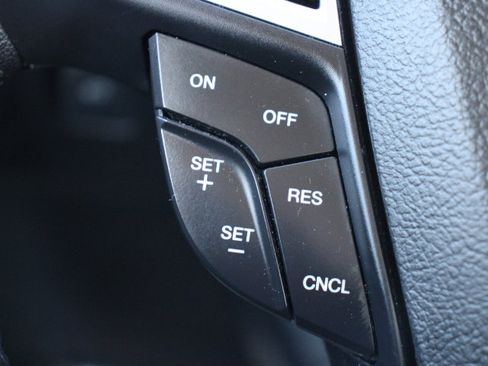 Used 2018 Ford Fusion Energi SE image 25