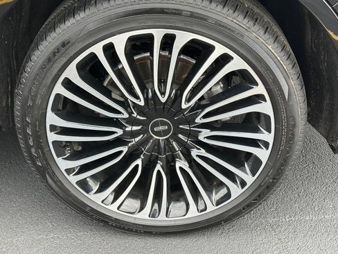 Certified 2023 Lincoln Aviator Black Label w/ Dynamic Handling Package image 8