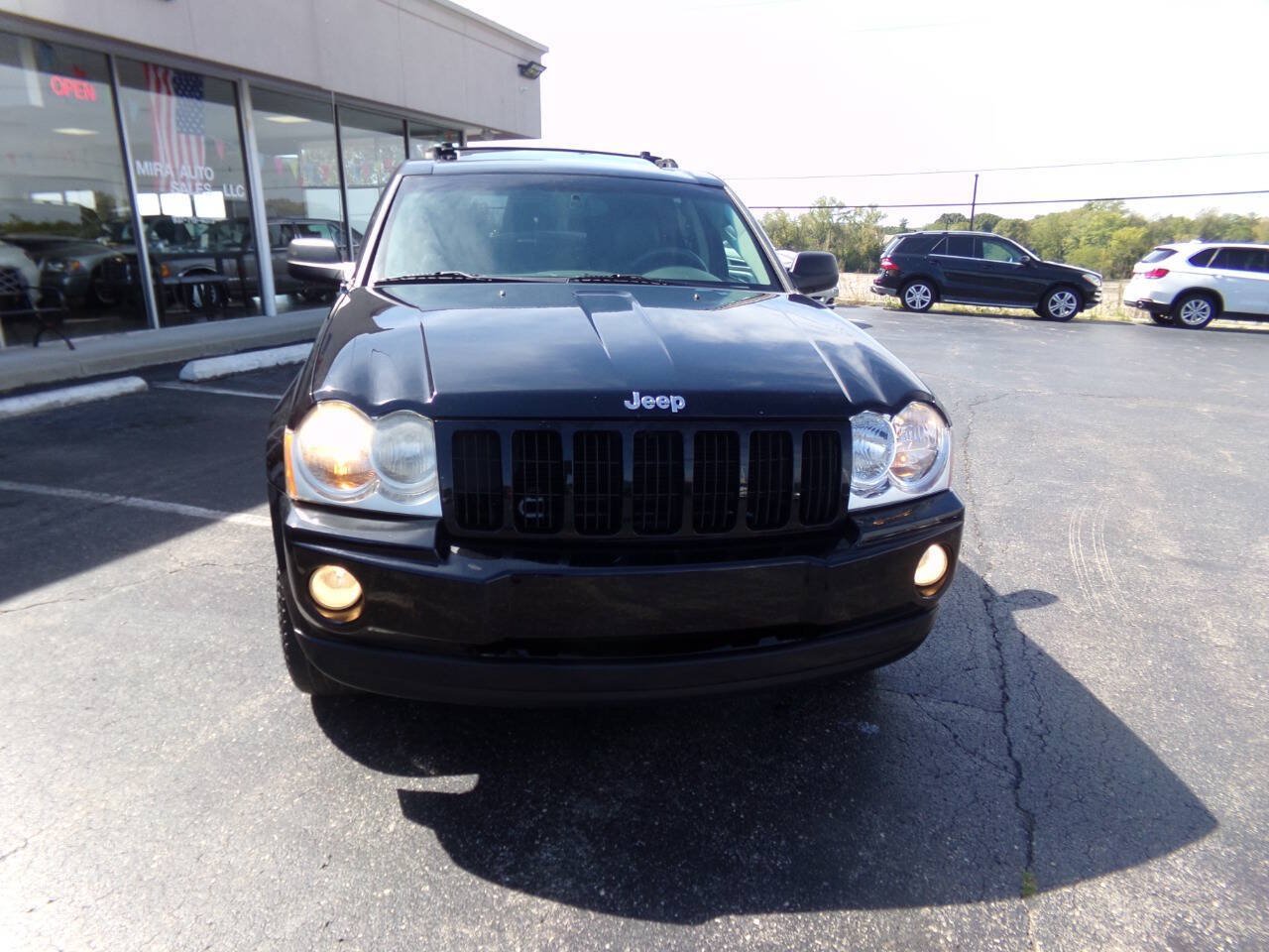 Used 2007 Jeep Grand Cherokee Laredo RWD image 2