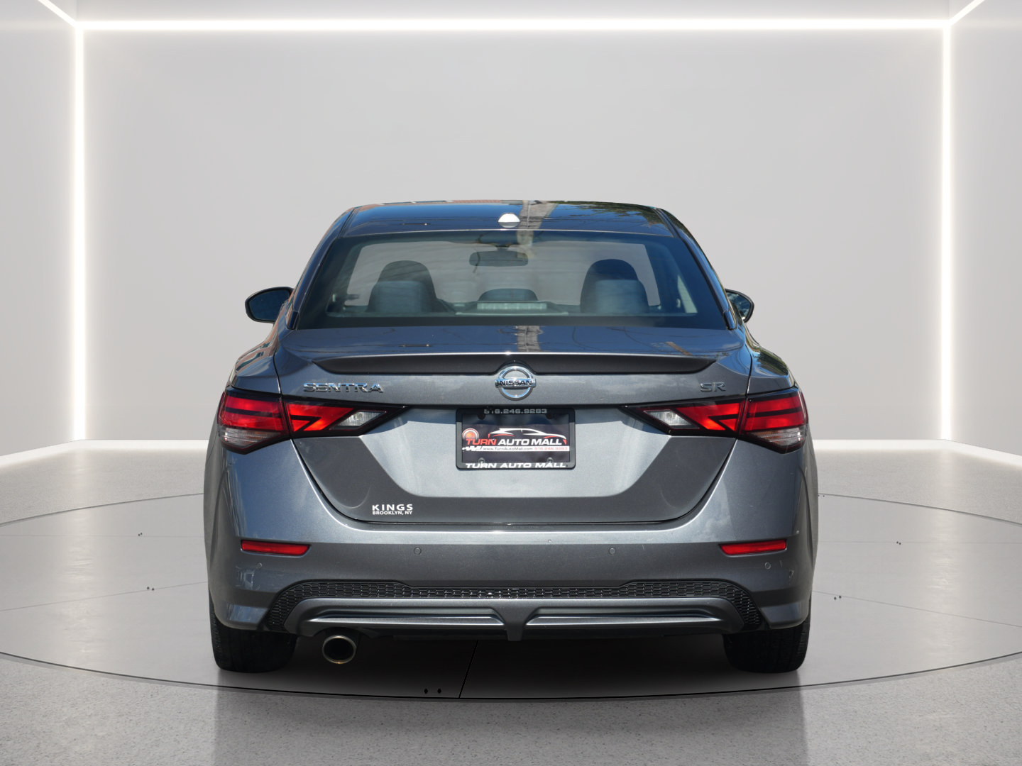 Used 2022 Nissan Sentra SR w/ Trunk Package FWD image 4