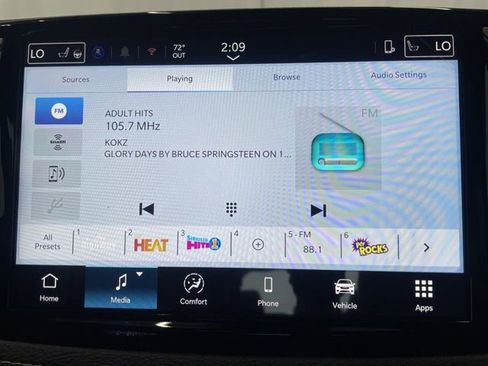 New 2026 Chrysler Pacifica Select image 18
