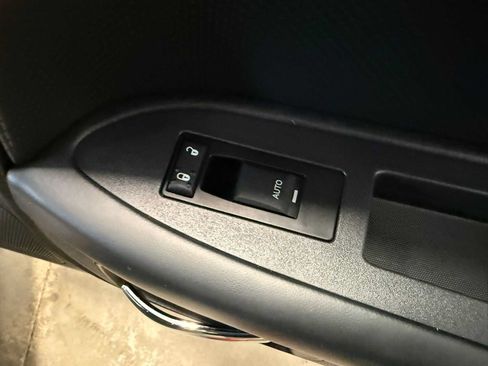 Used 2013 Dodge Challenger R/T RWD image 27