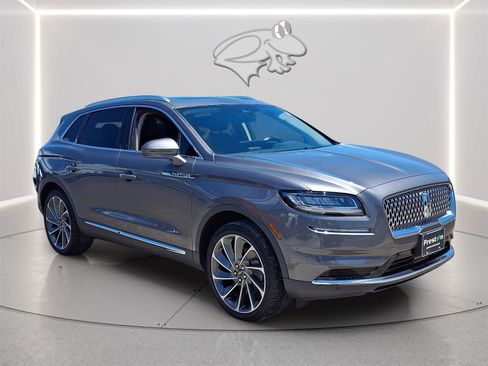 Used 2023 Lincoln Nautilus Reserve w/ Equipment Group 201A AWD/4WD image 6