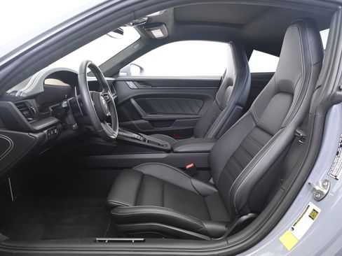Certified 2026 Porsche 911 Carrera GTS RWD image 25