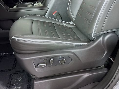 New 2026 GMC Sierra 2500 AT4X AWD/4WD image 19