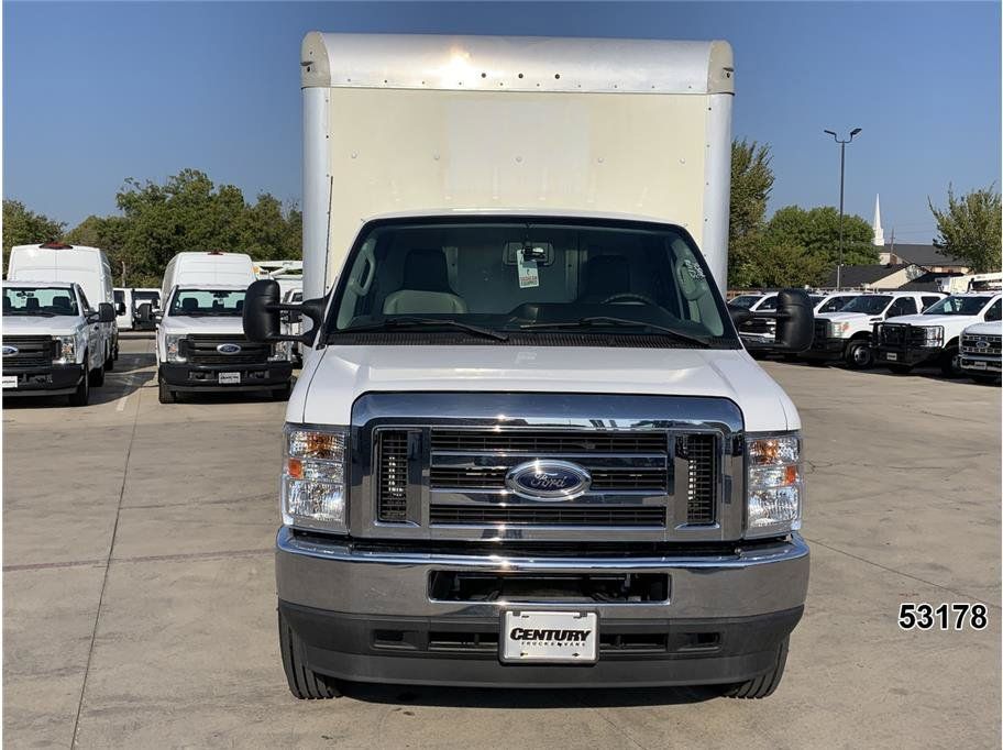 Used 2024 Ford E-450 and Econoline 450 Super Duty w/ Power Windows & Locks Group RWD image 12