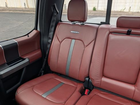 Used 2018 Ford F150 Platinum w/ Equipment Group 701A Luxury AWD/4WD image 12