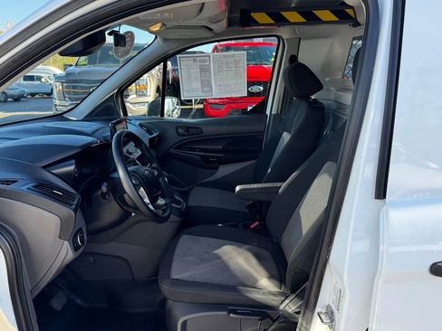 Used 2023 Ford Transit Connect XL image 14