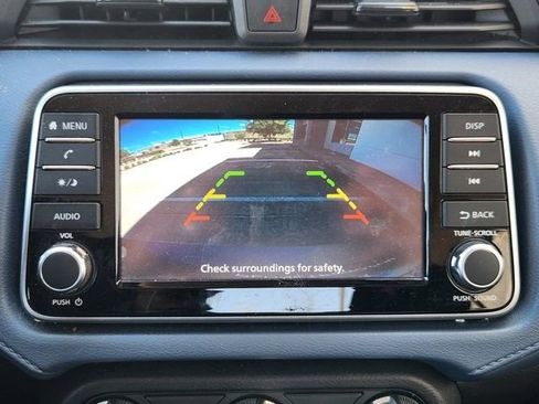 Used 2025 Nissan Versa SV image 16