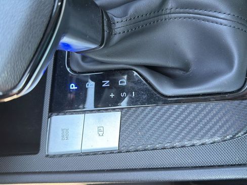Used 2023 Hyundai Elantra SE w/ Cargo Package FWD image 21