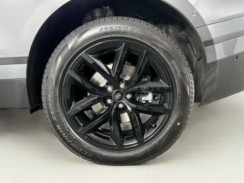 Used 2026 Land Rover Range Rover Velar S AWD/4WD image 30