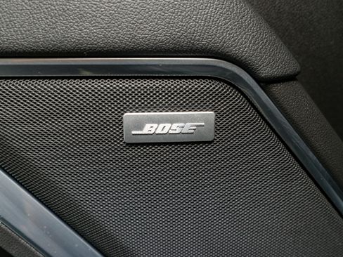 Used 2025 GMC Sierra 2500 SLT w/ SLT Premium Package image 17