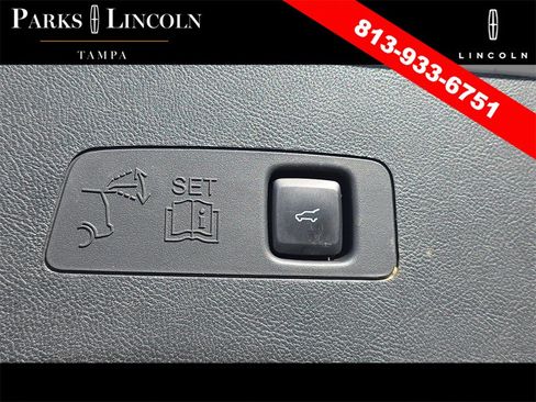 Certified 2022 Lincoln Corsair FWD w/ Premium Package image 9