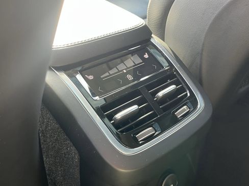 Used 2023 Volvo XC90 T8 Plus image 26