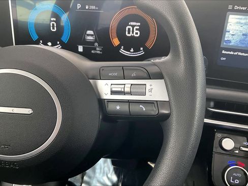 Certified 2025 Hyundai Tucson SEL image 24