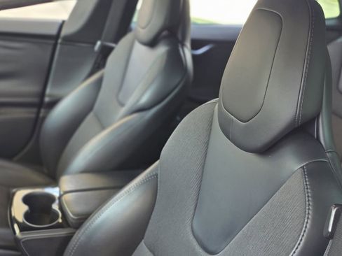 Used 2018 Tesla Model S 75D image 19