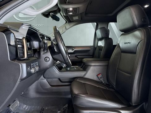 Used 2024 GMC Sierra 1500 Denali w/ Technology Package image 9