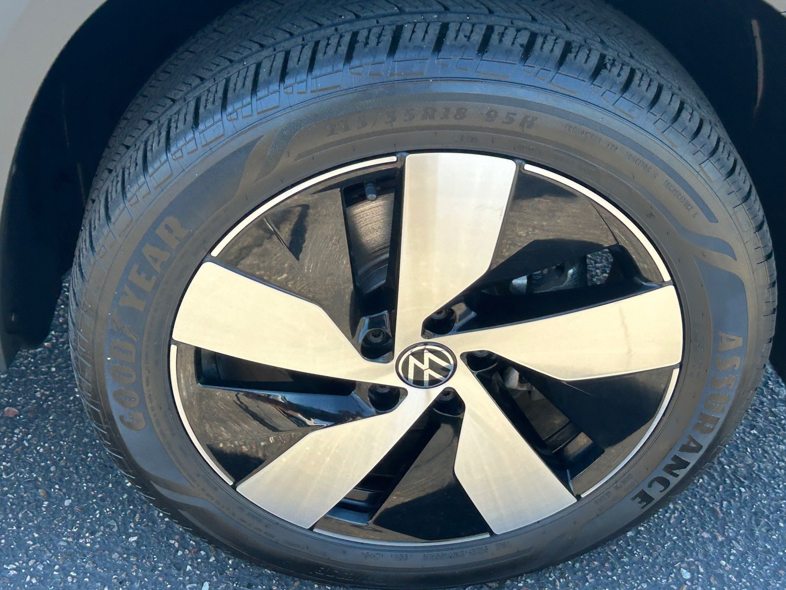 Used 2025 Volkswagen Taos S AWD/4WD image 10