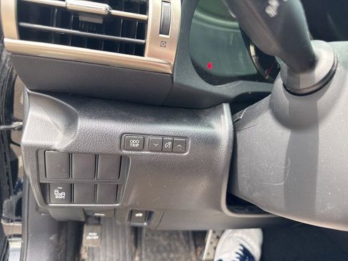 Used 2016 Lexus IS 300 AWD w/ F Sport Package image 13