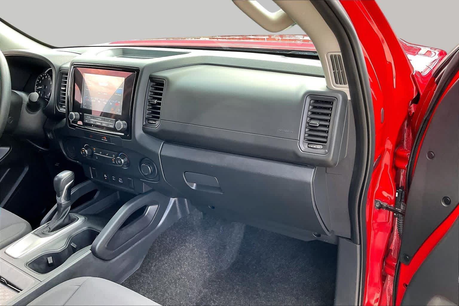 Used 2022 Nissan Frontier S w/ Technology Package RWD image 17