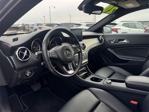 Used 2020 Mercedes-Benz GLA 250 GLA 250 image 18