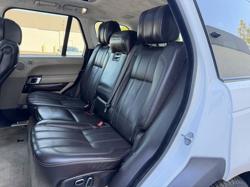 Used 2015 Land Rover Range Rover Autobiography image 18