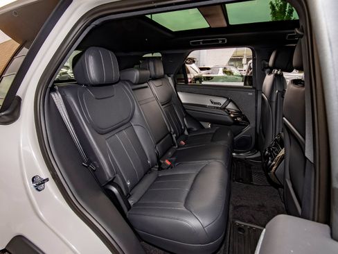 New 2026 Land Rover Range Rover Sport SE AWD/4WD image 46