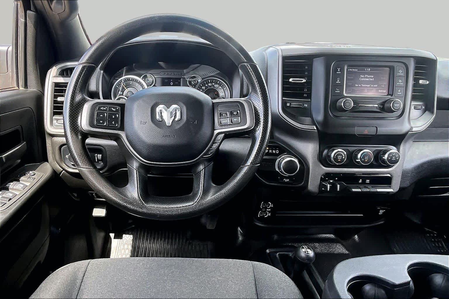 Used 2022 RAM 2500 Tradesman w/ Chrome Appearance Group AWD/4WD image 6
