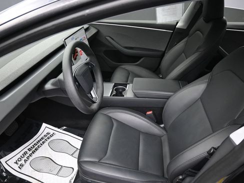 Used 2024 Tesla Model 3 Standard Range RWD image 18