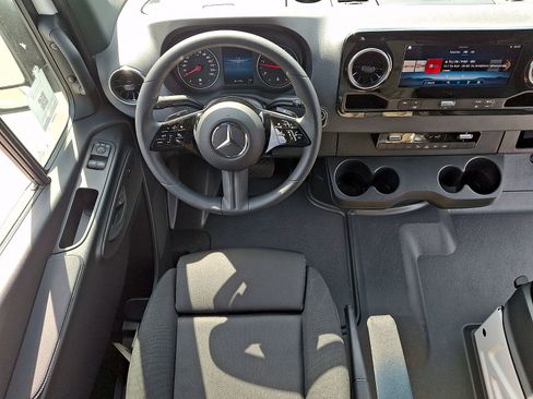 New 2026 Mercedes-Benz Sprinter 2500 image 8