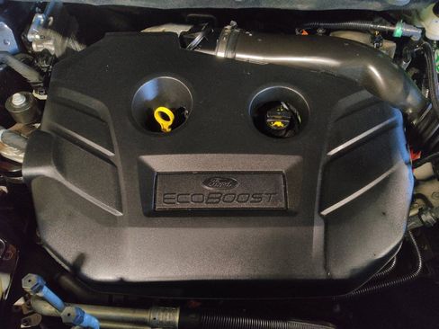 Used 2018 Ford Edge Titanium image 30