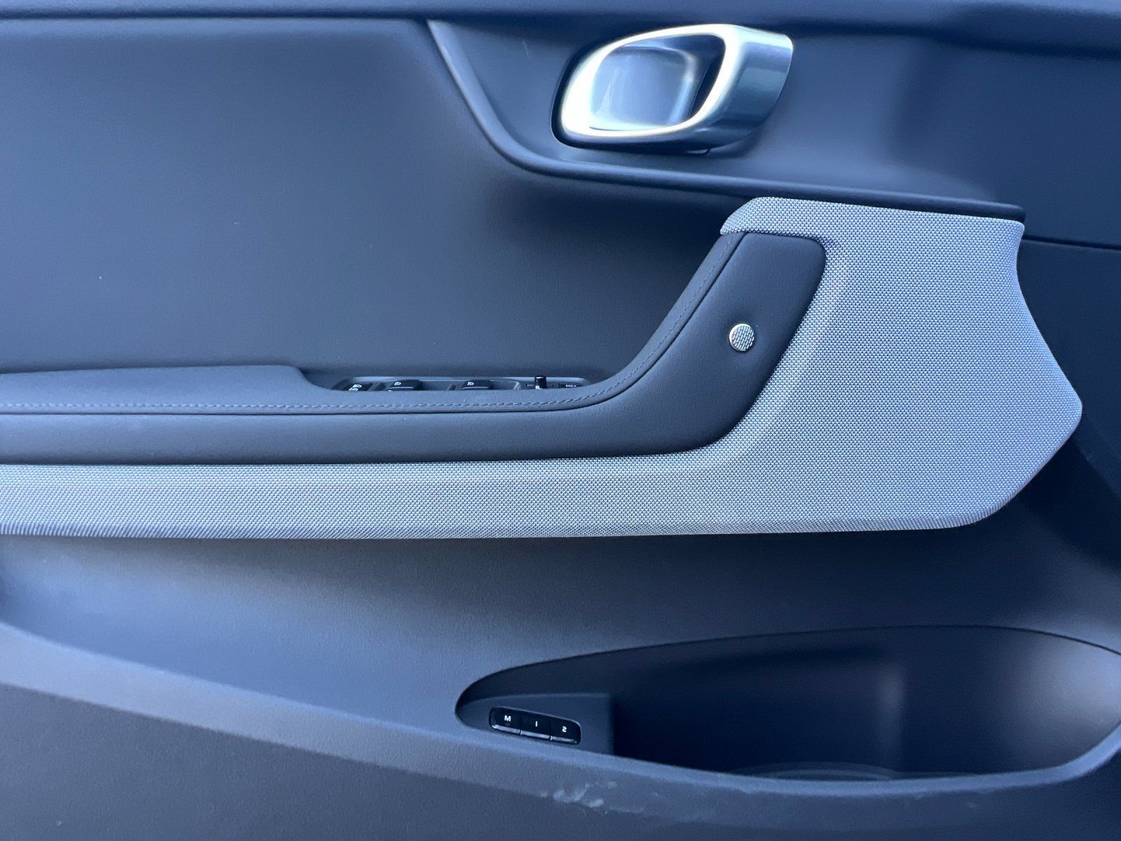 Used 2022 Polestar Polestar 2 w/ Plus Package AWD/4WD image 11