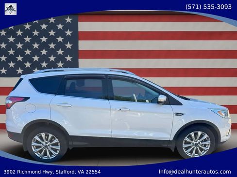 Used 2017 Ford Escape Titanium AWD/4WD image 5