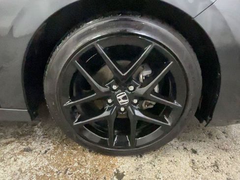 Certified 2025 Honda Civic Sport image 18