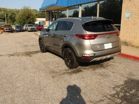 Used 2021 Kia Sportage S FWD image 4