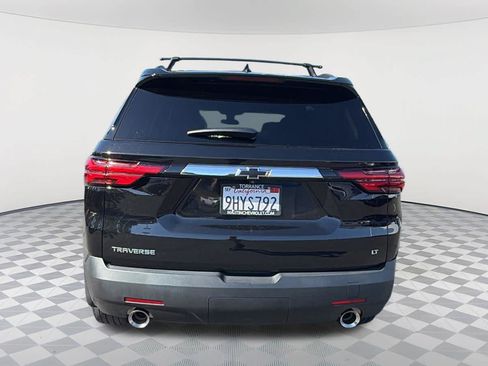 Used 2023 Chevrolet Traverse LT FWD image 6
