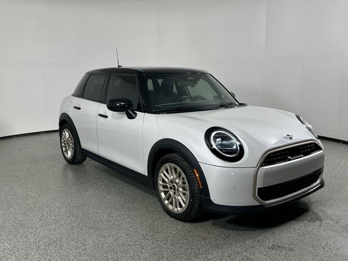 Used 2025 MINI Cooper S image 3