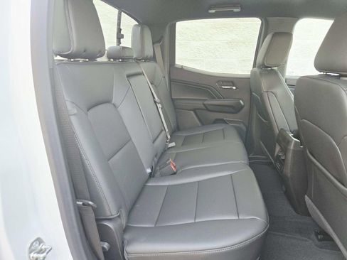 New 2026 GMC Canyon Elevation w/ Convenience Package image 15