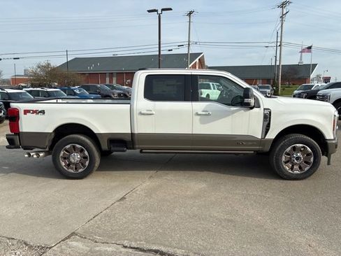 New 2026 Ford F250 King Ranch w/ FX4 Off-Road Package AWD/4WD image 12