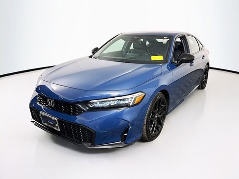 Used 2025 Honda Civic Sport image 3