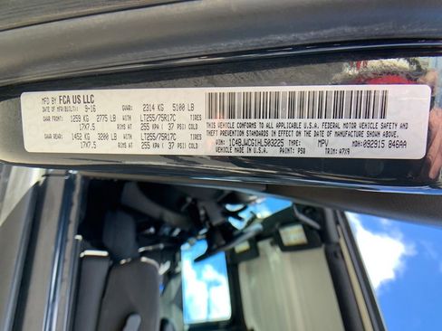 Used 2017 Jeep Wrangler Rubicon w/ Power Convenience Group image 31