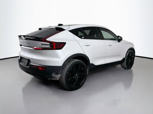Certified 2023 Volvo C40 P8 Recharge Ultimate w/ Protection Package Premier AWD/4WD image 6
