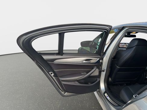 Used 2019 BMW M5 w/ Executive Package image 30