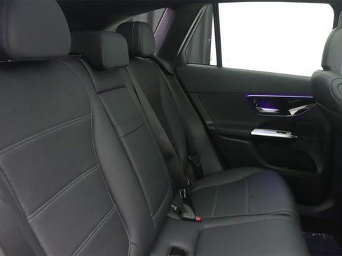 New 2026 Mercedes-Benz GLC 300 image 10