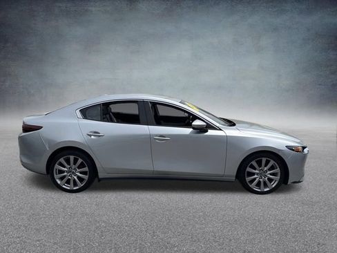 Used 2019 MAZDA MAZDA3 AWD Sedan w/ Preferred Package image 5